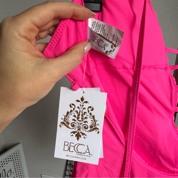 NWT BECCA Pink Crochet Plunge One Piece Swimsuit Sz S/P - Picture 5 of 10